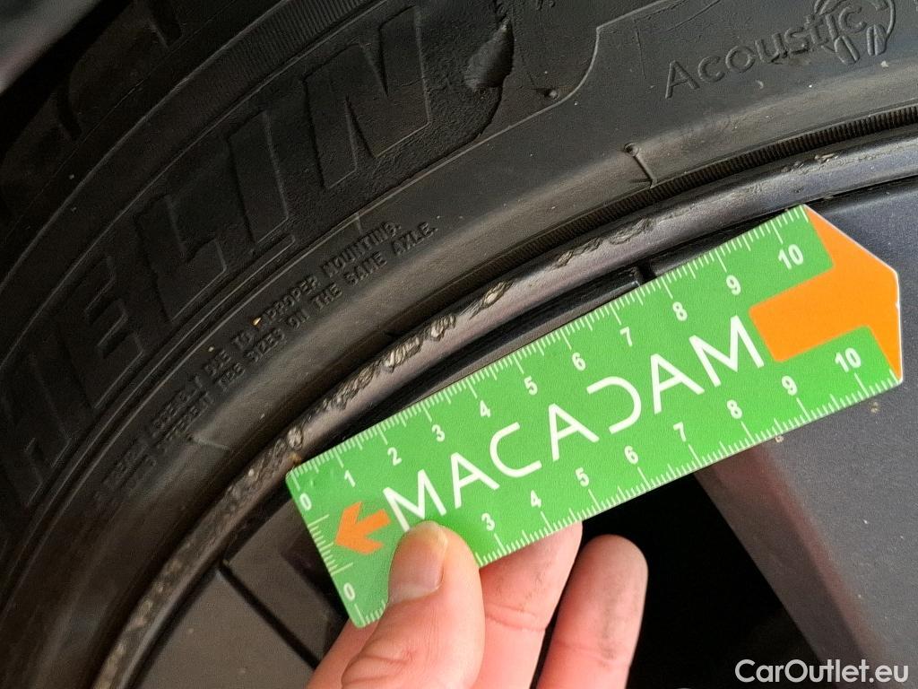  Tesla  Model 3 TESLA  / 2018 / 4P / Berline Propulsion #38