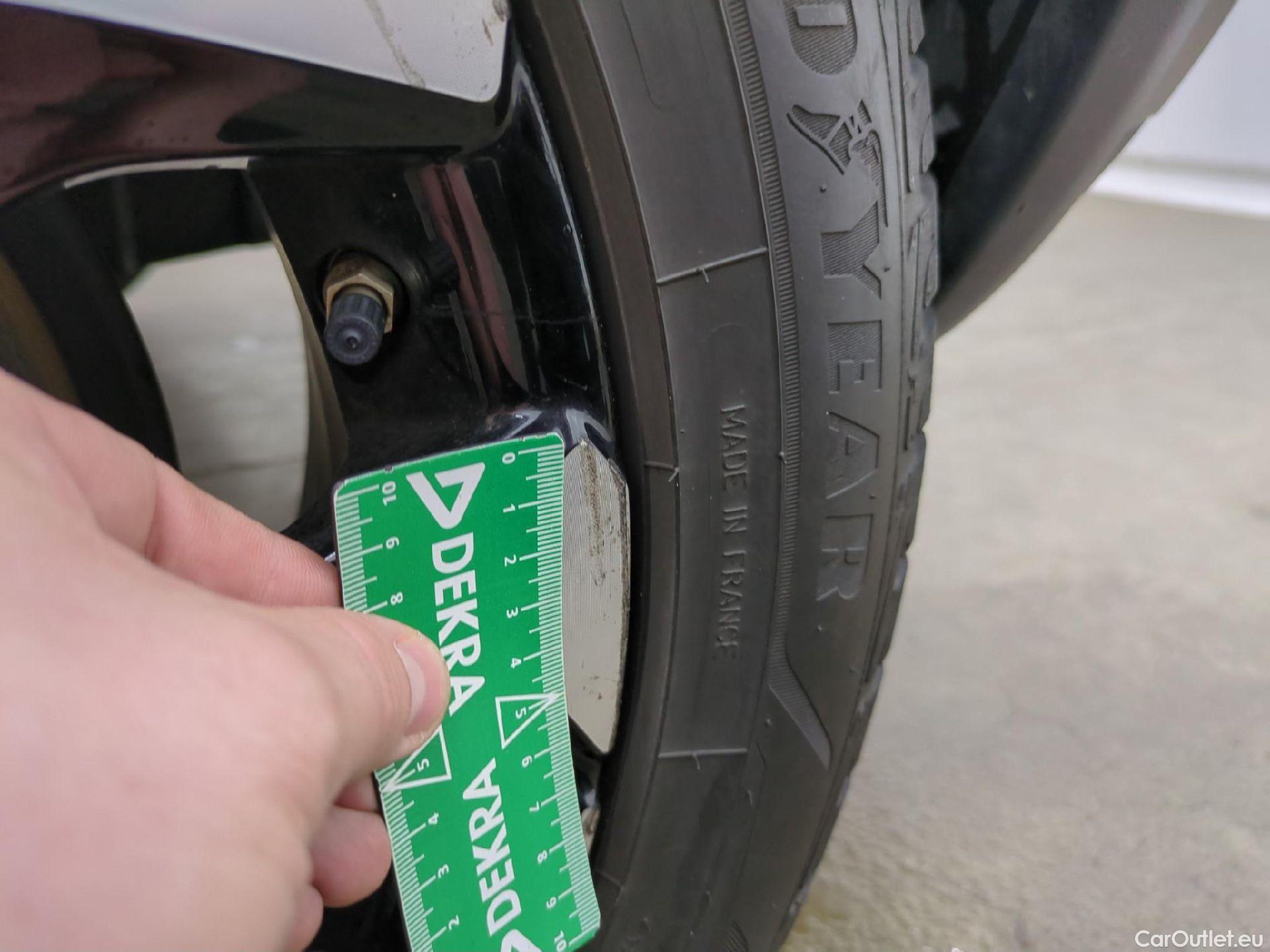  Toyota  Yaris Cross TOYOTA  Hybride / 2021 / 5P / SUV 1.5 HYBRID 116H DESIGN AUTO #17