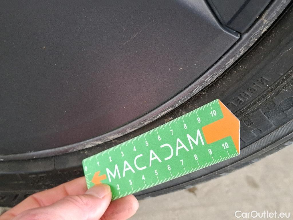  Tesla  Model 3 TESLA  / 2018 / 4P / Berline Propulsion #40