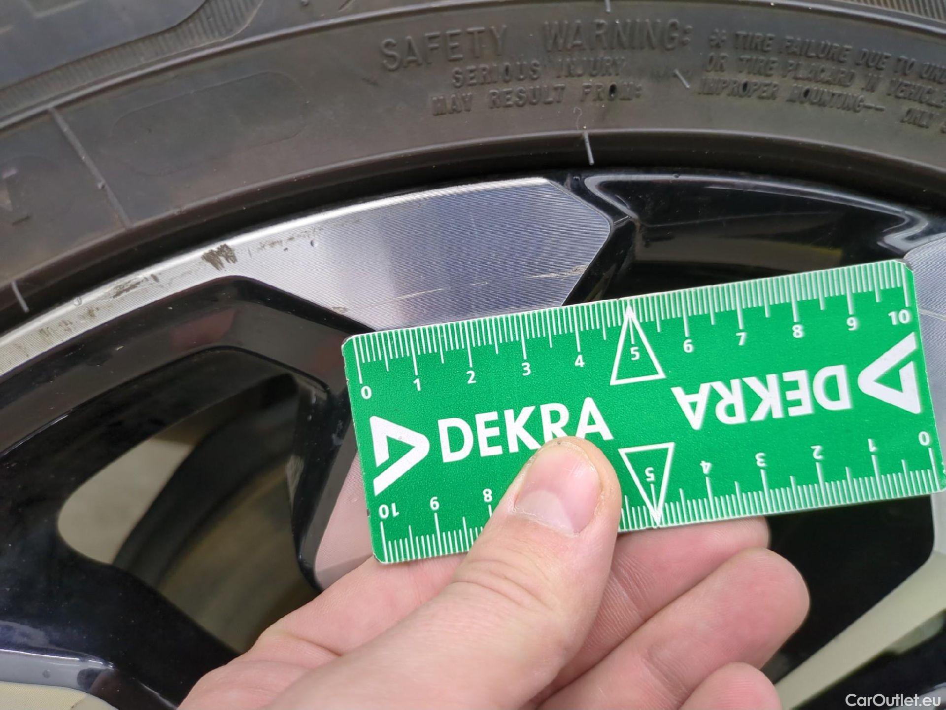  Toyota  Yaris Cross TOYOTA  Hybride / 2021 / 5P / SUV 1.5 HYBRID 116H DESIGN AUTO #29