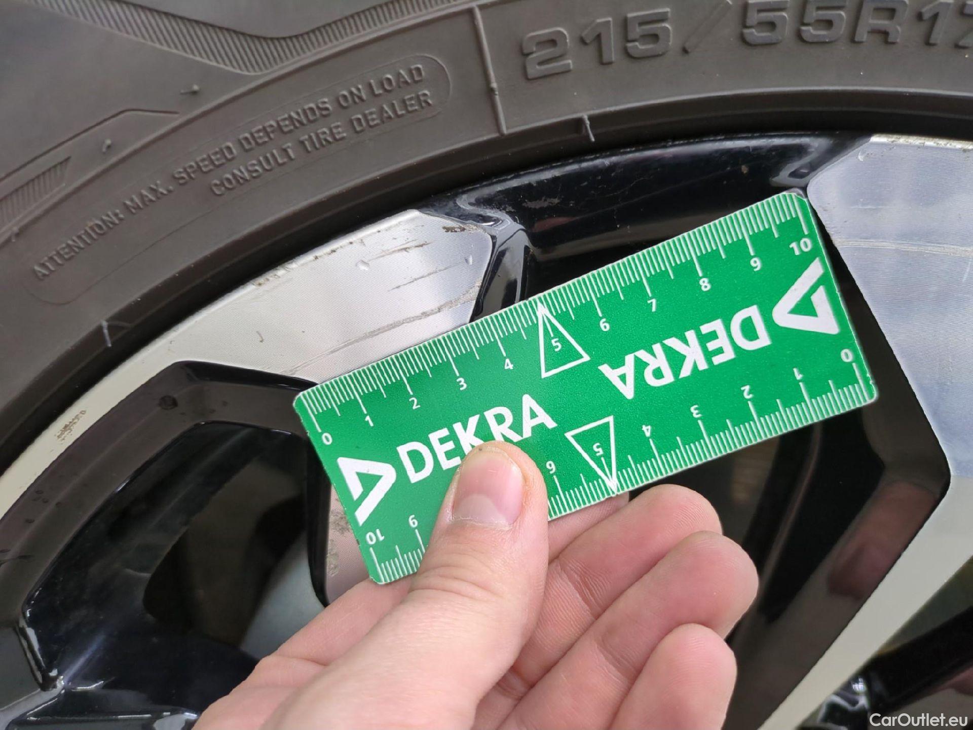  Toyota  Yaris Cross TOYOTA  Hybride / 2021 / 5P / SUV 1.5 HYBRID 116H DESIGN AUTO #6