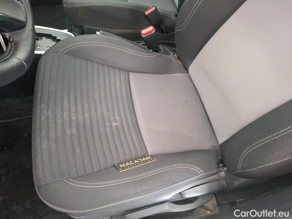  Toyota  Yaris TOYOTA  Hybride / 2017 / 5P / Berline 1.5 VVT-I HYBRID France Business #39