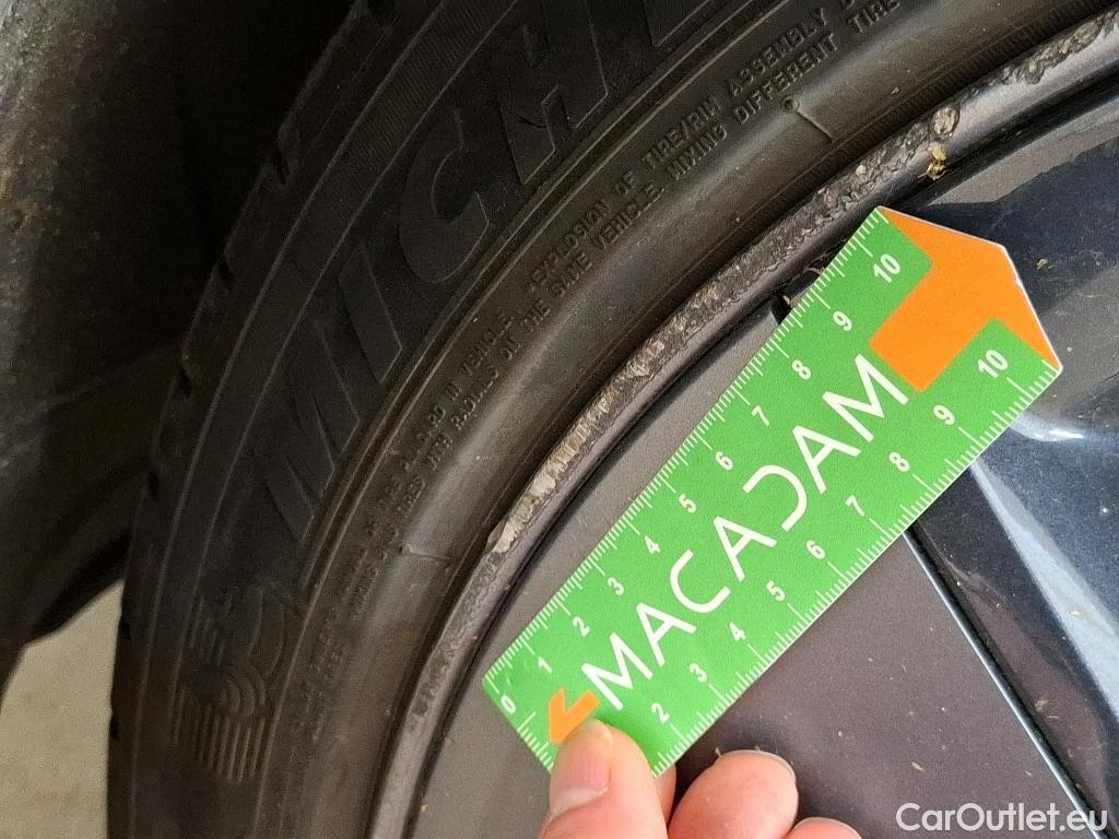  Tesla  Model 3 TESLA  / 2018 / 4P / Berline Propulsion #39