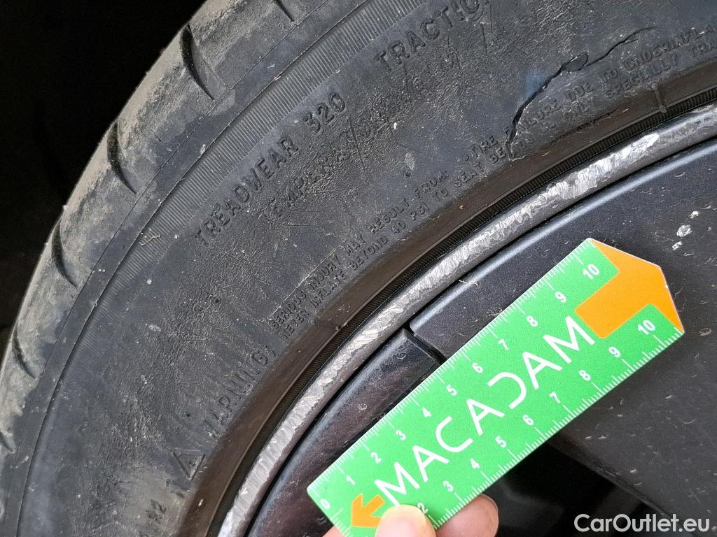  Tesla  Model 3 TESLA  / 2018 / 4P / Berline Propulsion #52