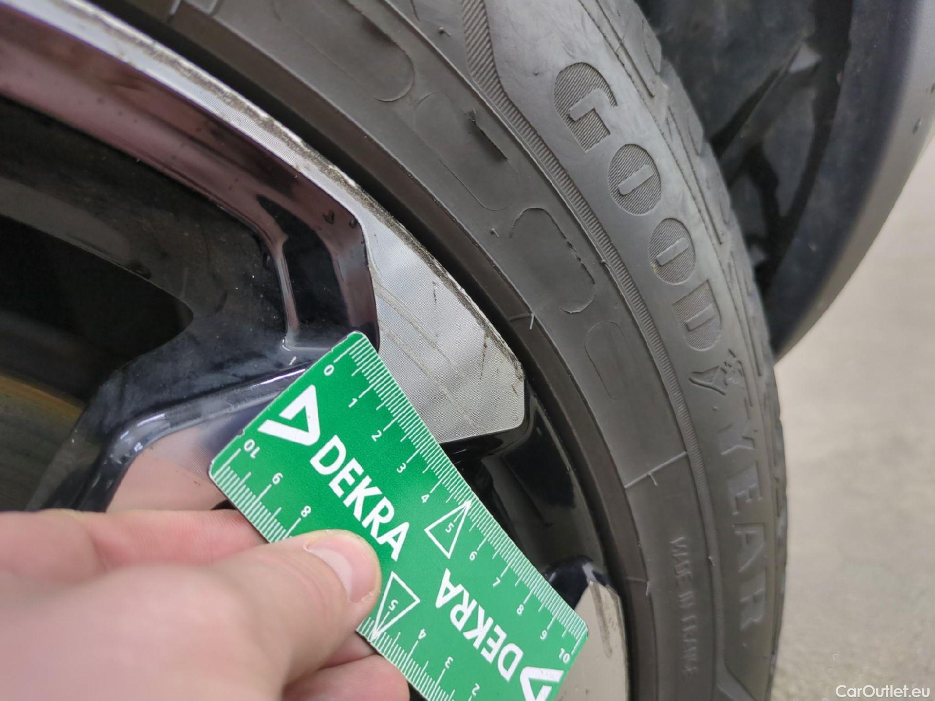  Toyota  Yaris Cross TOYOTA  Hybride / 2021 / 5P / SUV 1.5 HYBRID 116H DESIGN AUTO #21