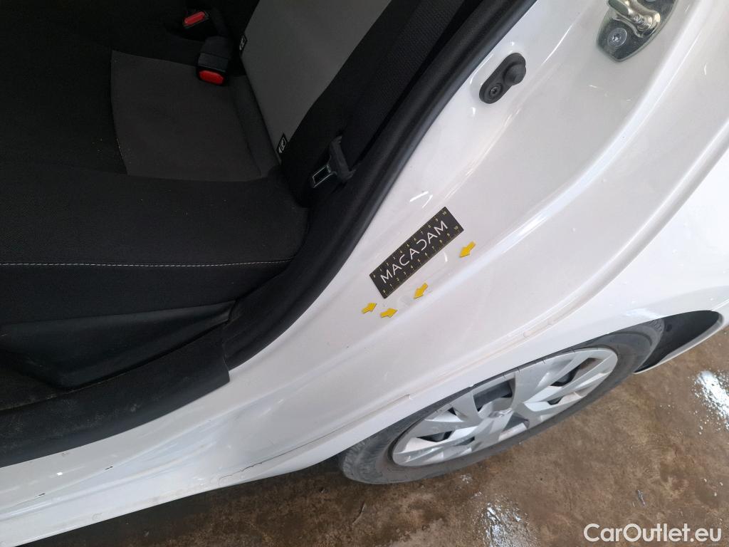  Toyota  Yaris TOYOTA  Hybride / 2017 / 5P / Berline 1.5 VVT-I HYBRID France Business #17