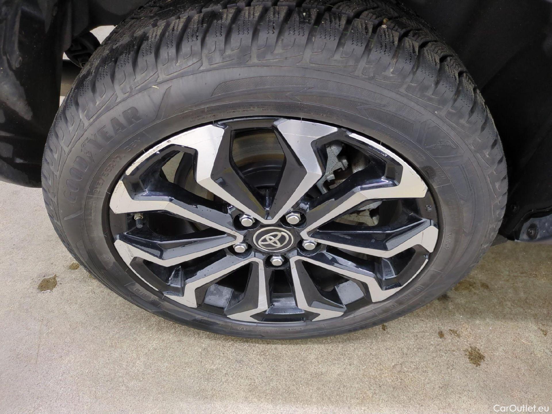  Toyota  Yaris Cross TOYOTA  Hybride / 2021 / 5P / SUV 1.5 HYBRID 116H DESIGN AUTO #23