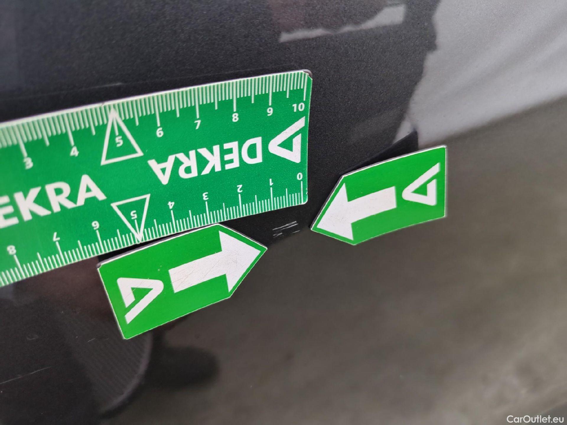  Toyota  Yaris Cross TOYOTA  Hybride / 2021 / 5P / SUV 1.5 HYBRID 116H DESIGN AUTO #48