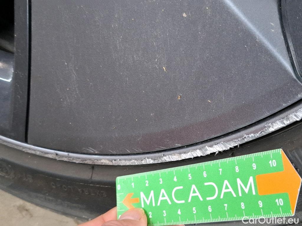  Tesla  Model 3 TESLA  / 2018 / 4P / Berline Propulsion #46