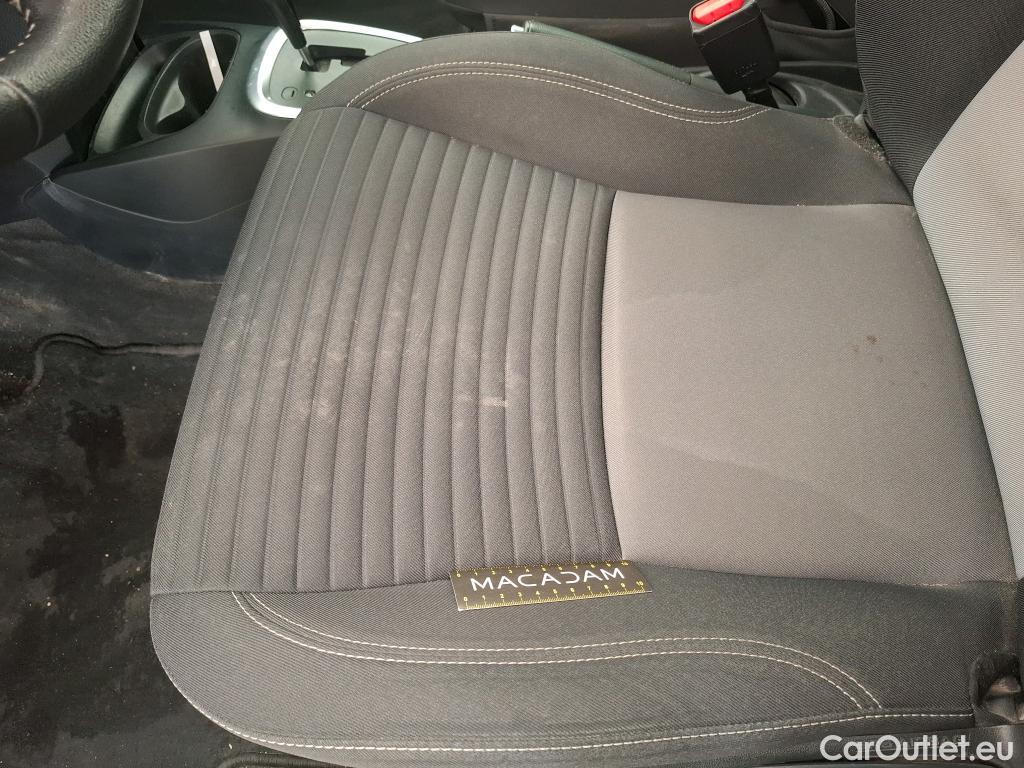  Toyota  Yaris TOYOTA  Hybride / 2017 / 5P / Berline 1.5 VVT-I HYBRID France Business #38