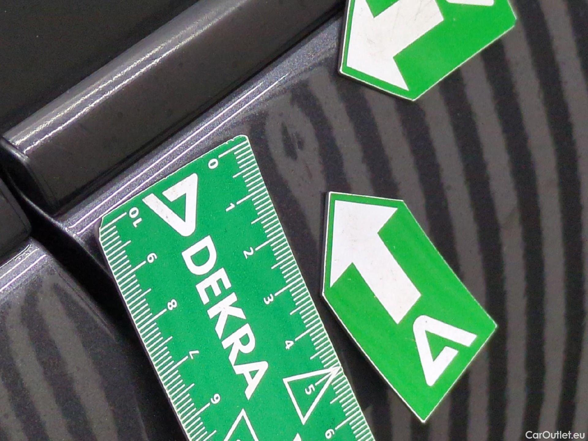  Toyota  Yaris Cross TOYOTA  Hybride / 2021 / 5P / SUV 1.5 HYBRID 116H DESIGN AUTO #42