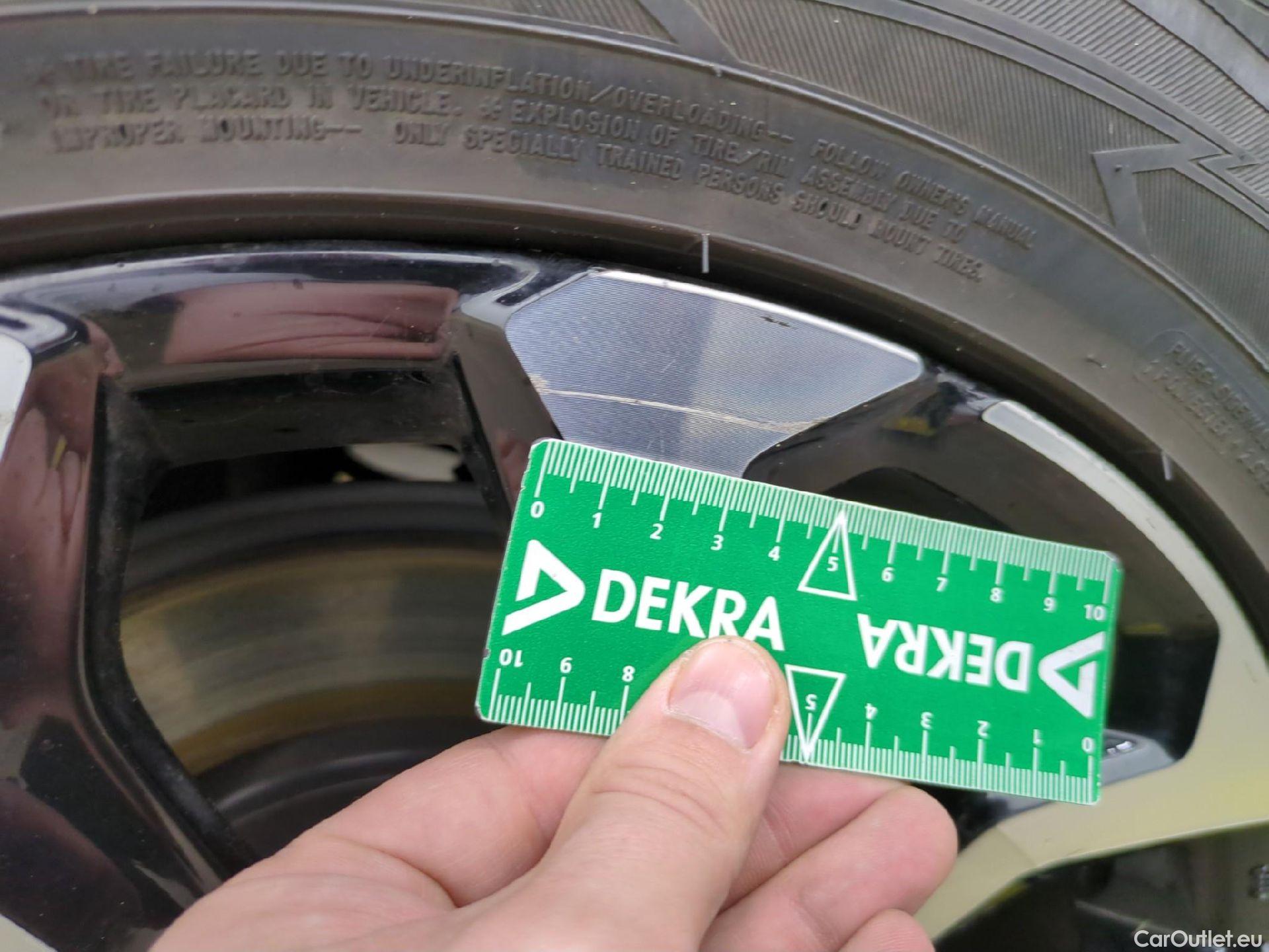  Toyota  Yaris Cross TOYOTA  Hybride / 2021 / 5P / SUV 1.5 HYBRID 116H DESIGN AUTO #30