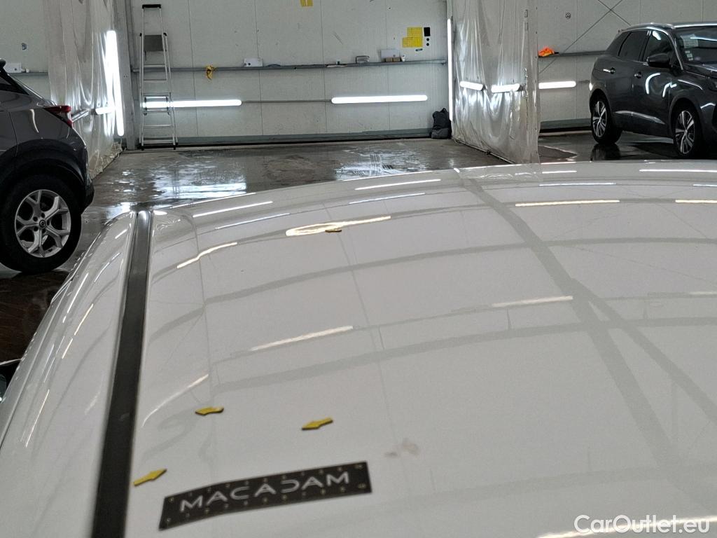  Toyota  Yaris TOYOTA  Hybride / 2017 / 5P / Berline 1.5 VVT-I HYBRID France Business #5