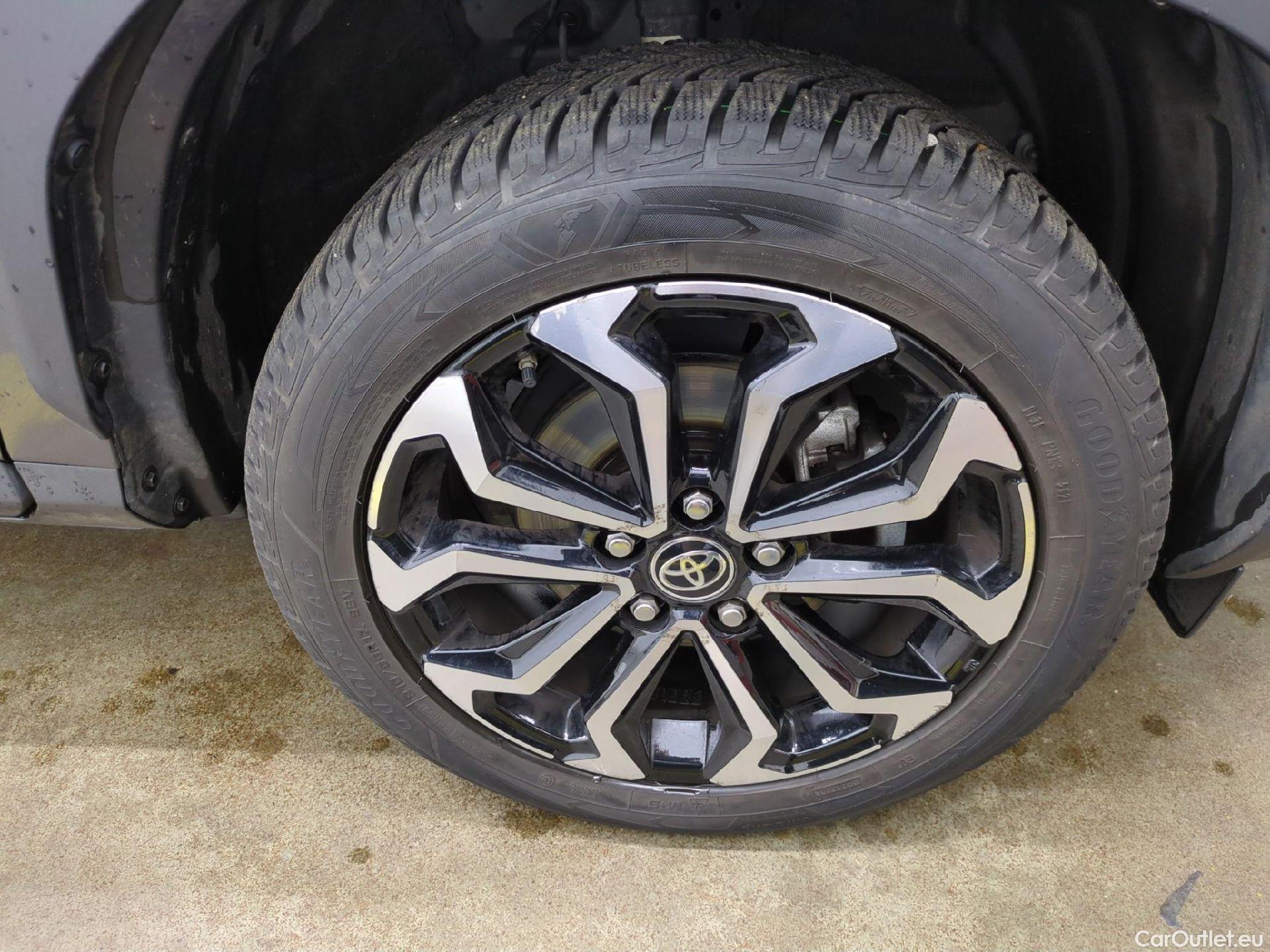  Toyota  Yaris Cross TOYOTA  Hybride / 2021 / 5P / SUV 1.5 HYBRID 116H DESIGN AUTO #1