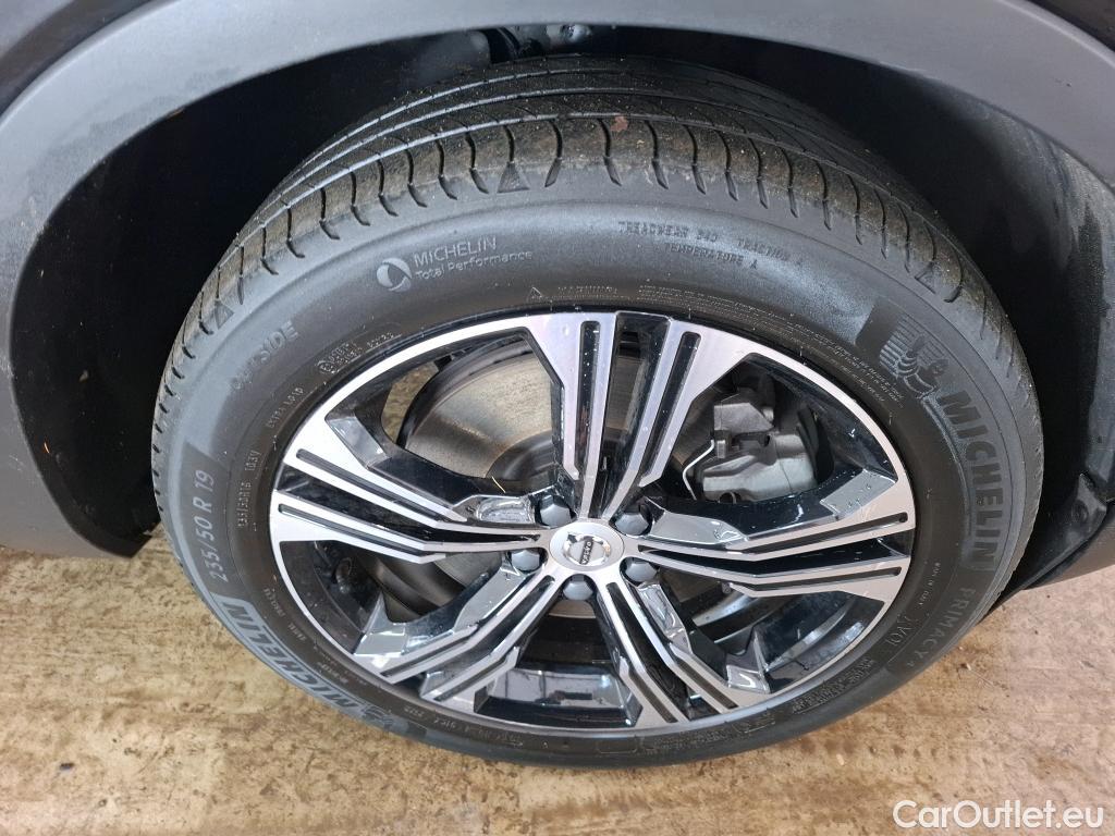  Volvo  XC 40 VOLVO XC40 / 2017 / 5P / SUV Recharge T5 262 DCT7 Inscription Luxe #35