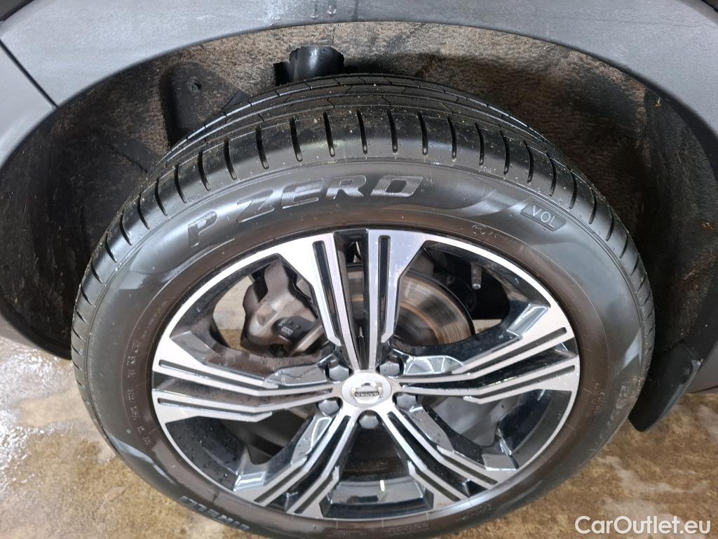  Volvo  XC 40 VOLVO XC40 / 2017 / 5P / SUV Recharge T5 262 DCT7 Inscription Luxe #86