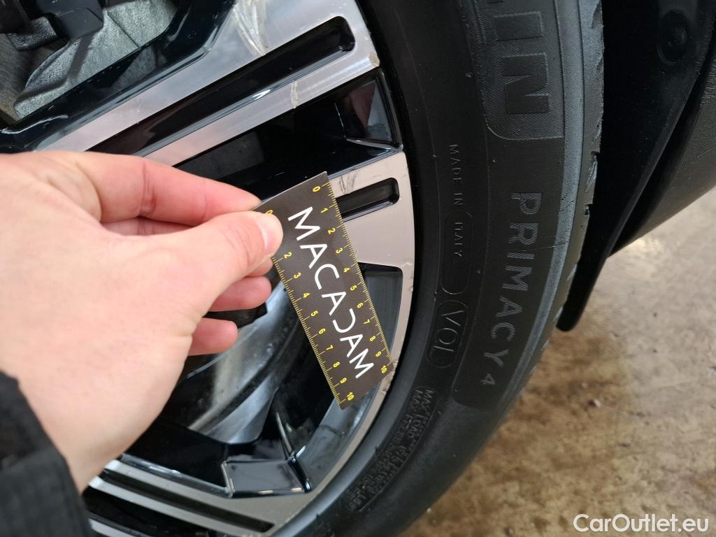  Volvo  XC 40 VOLVO XC40 / 2017 / 5P / SUV Recharge T5 262 DCT7 Inscription Luxe #38