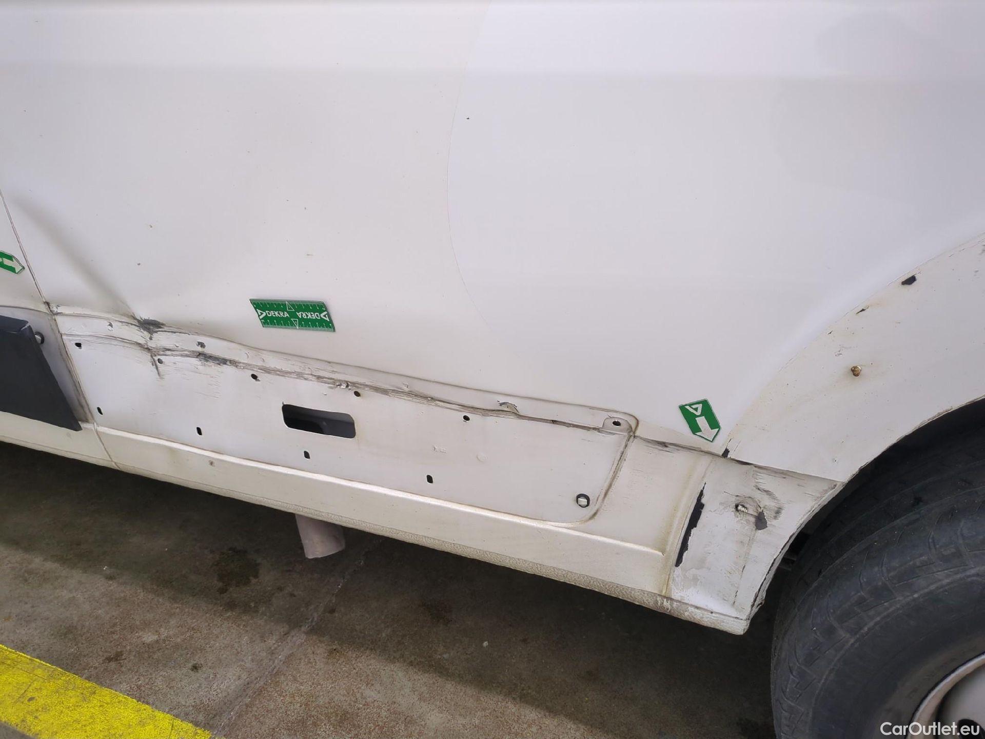  Peugeot  Boxer  Fourgon Surélevé 435 L4H2 Asphalt BlueHDi 140 Stop&Start 2.2 140CV BVM6 #24