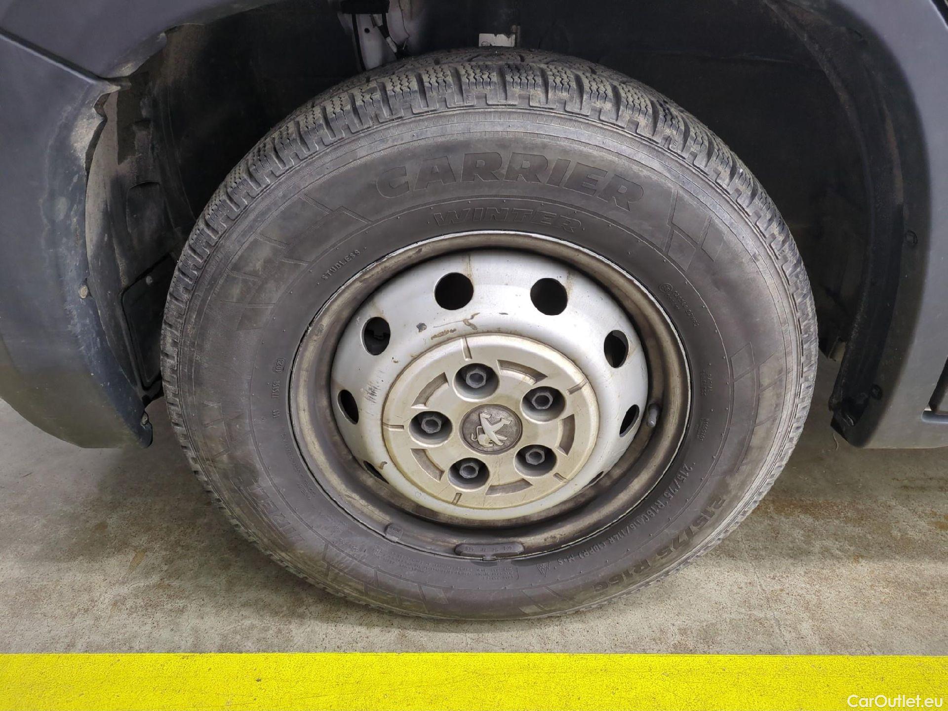  Peugeot  Boxer  Fourgon Surélevé 435 L4H2 Asphalt BlueHDi 140 Stop&Start 2.2 140CV BVM6 #1