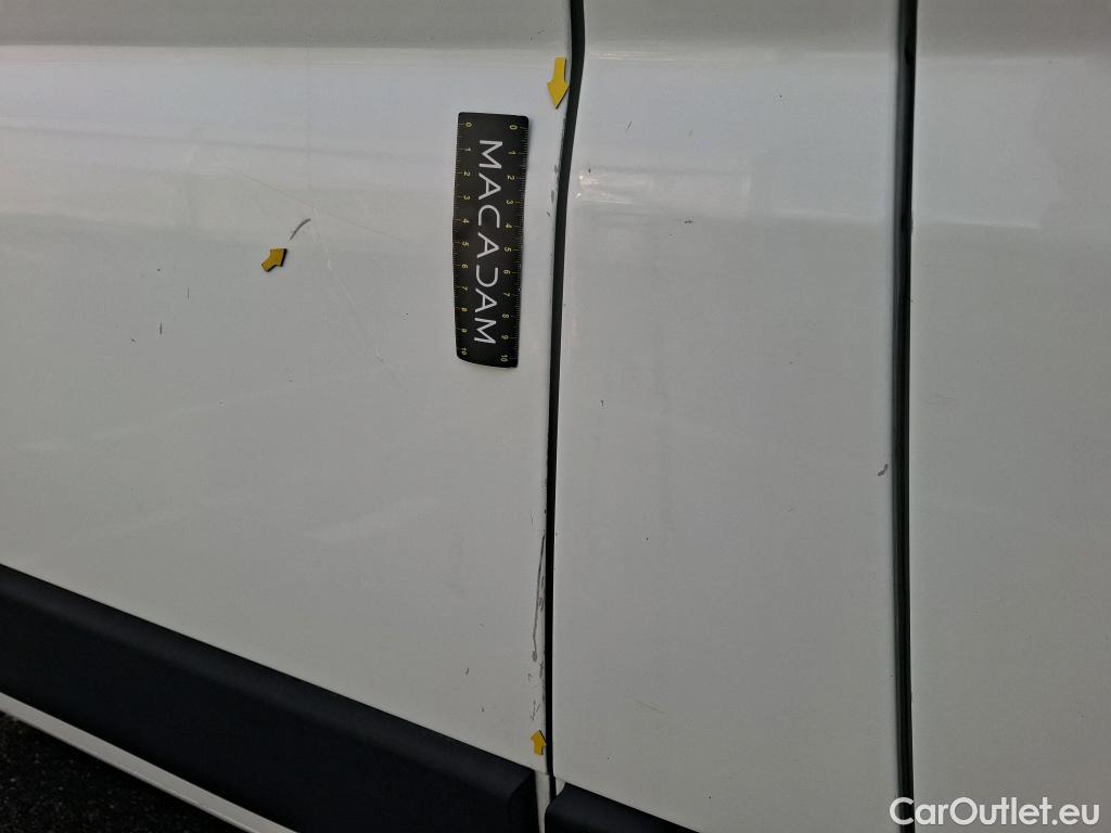  Peugeot  Boxer PEUGEOT  VU 4p Fourgon BLUEHDI 130 PREMIUM PA 330 L1H1 #32