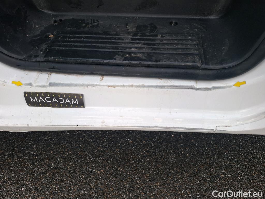  Peugeot  Boxer PEUGEOT  VU 4p Fourgon BLUEHDI 130 PREMIUM PA 330 L1H1 #19