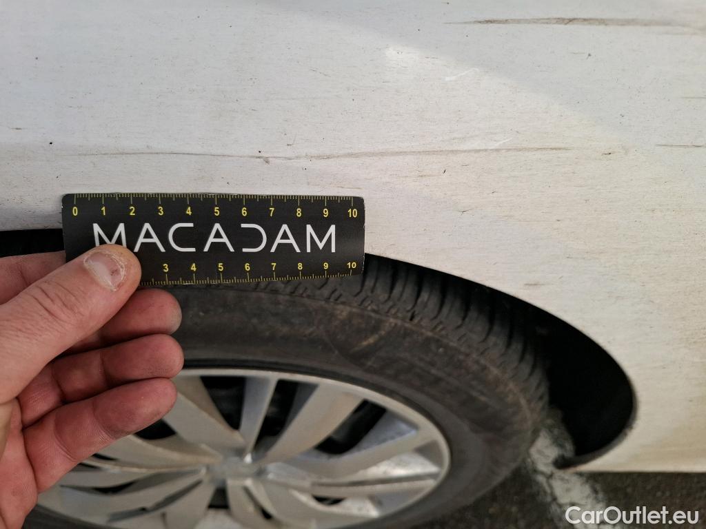  Peugeot  208  Premium 1.5 HDi 100CV BVM6 E6d #18