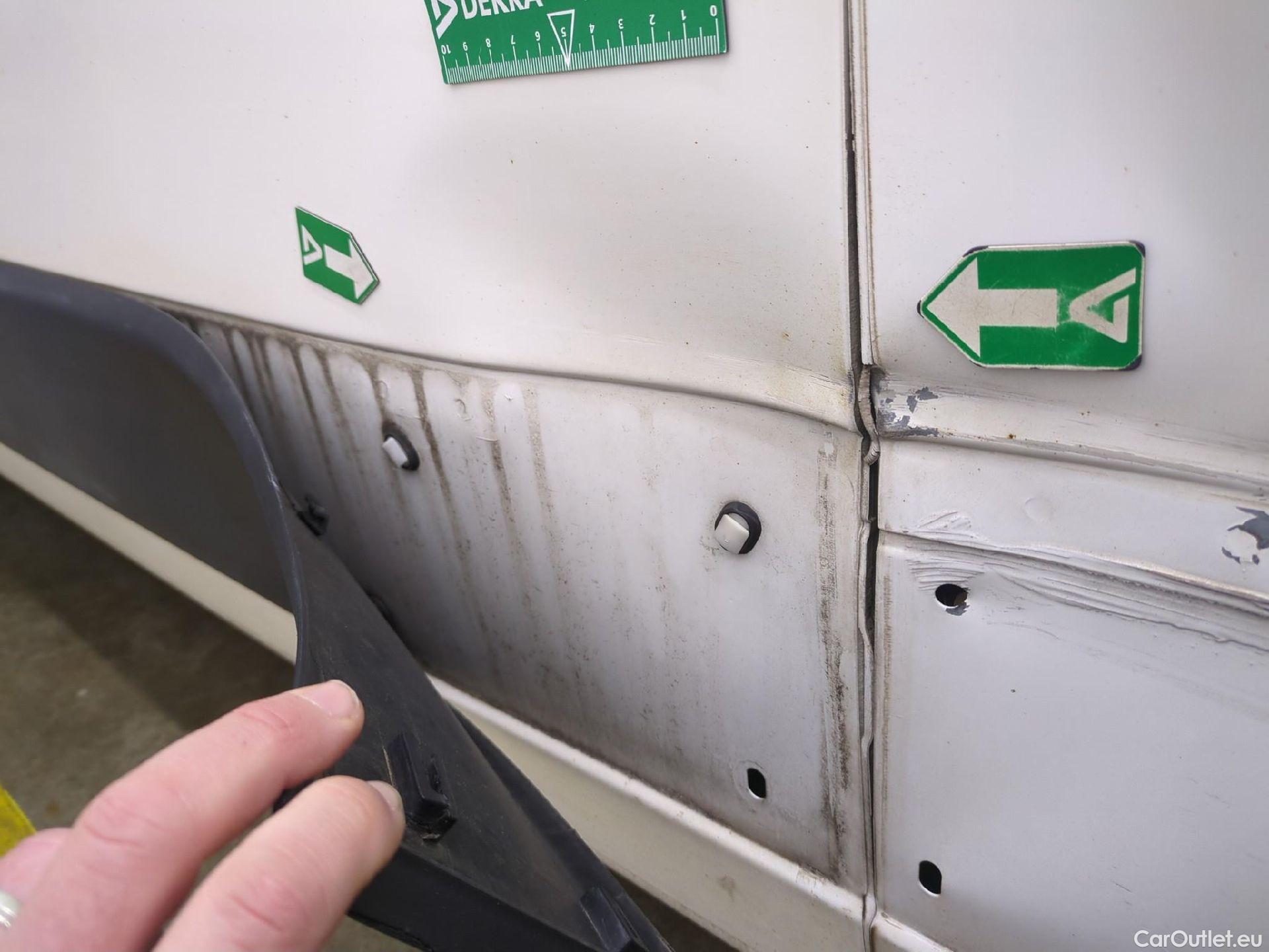  Peugeot  Boxer  Fourgon Surélevé 435 L4H2 Asphalt BlueHDi 140 Stop&Start 2.2 140CV BVM6 #17