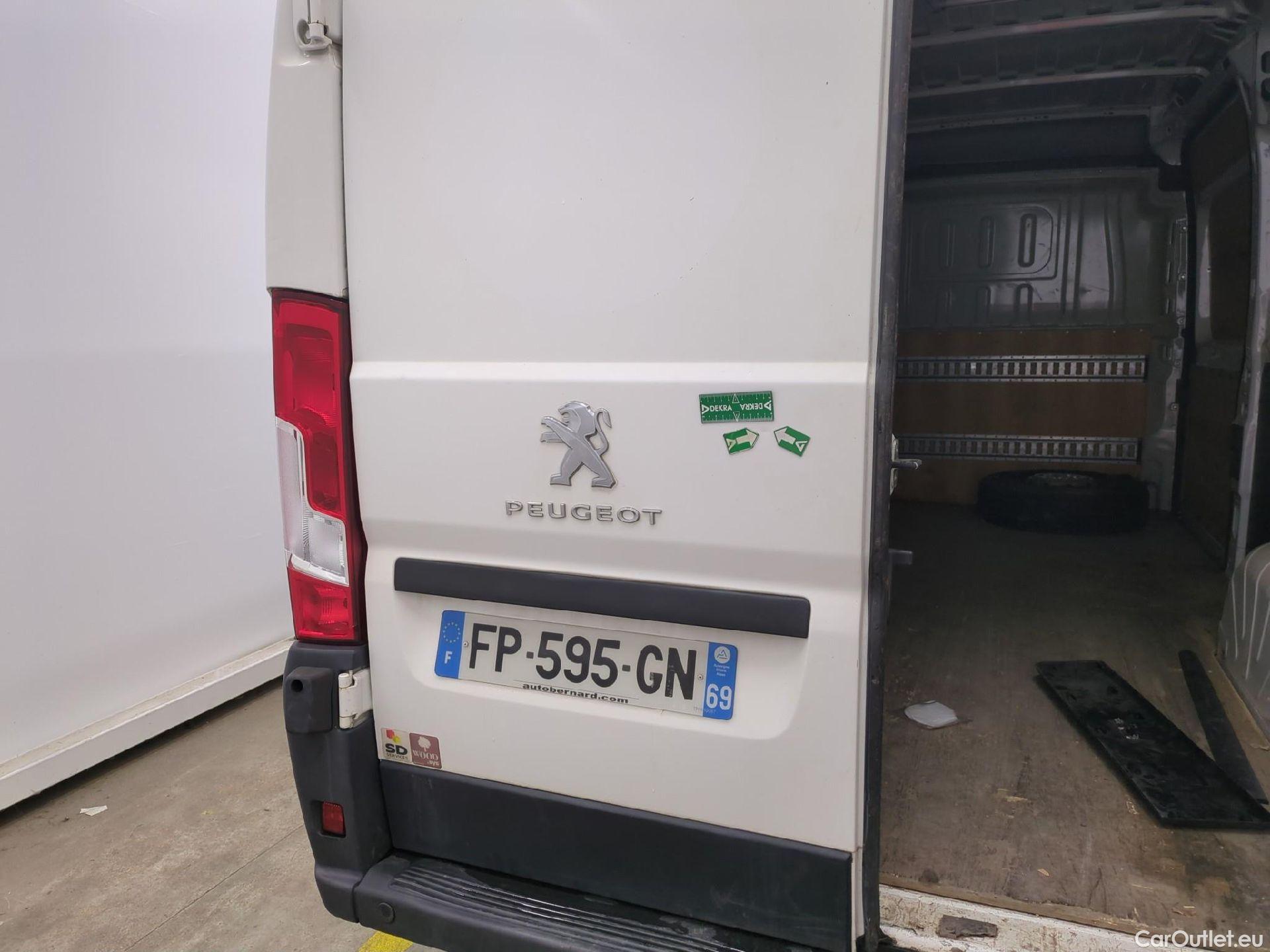  Peugeot  Boxer  Fourgon Surélevé 435 L4H2 Asphalt BlueHDi 140 Stop&Start 2.2 140CV BVM6 #34