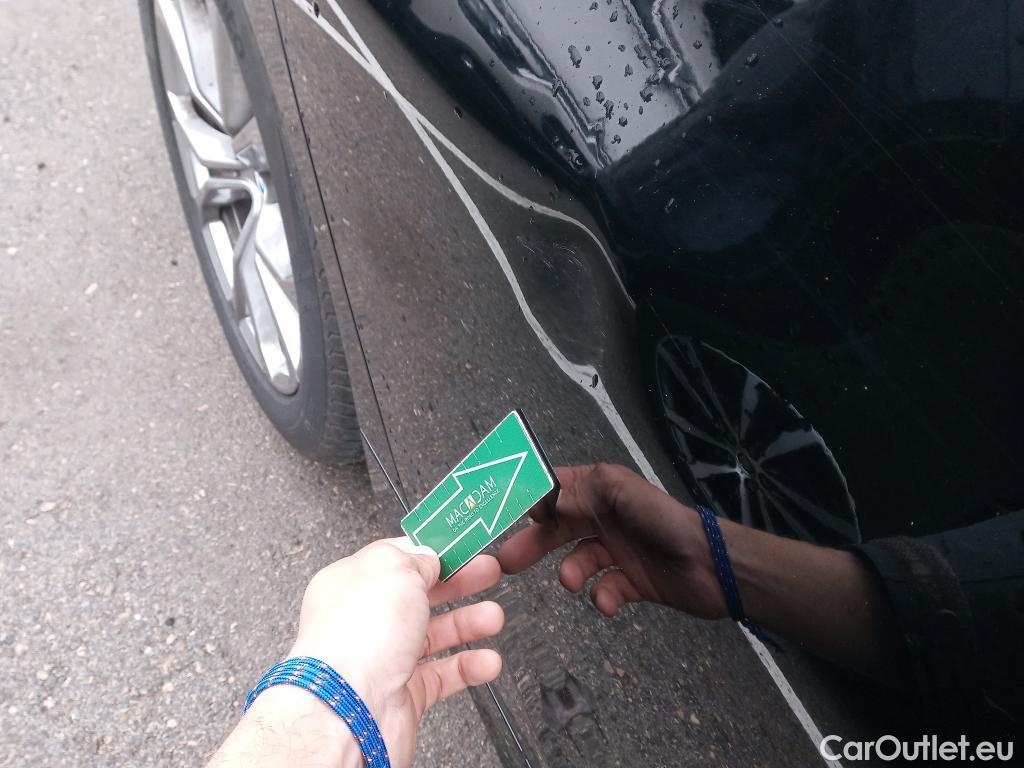  Bmw  Serie 3 BMW  / 2018 / 4P / sedán 320d Auto. #24