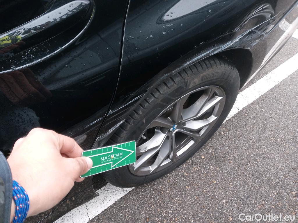  Bmw  Serie 3 BMW  / 2018 / 4P / sedán 320d Auto. #16