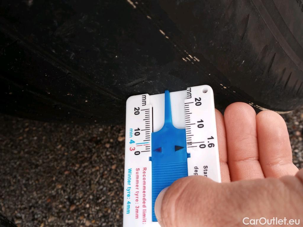  Audi  Q8 AUDI  50 TDI 210kW (286CV) quattro tiptronic S Line Black Edition 30000€ Opciones #2