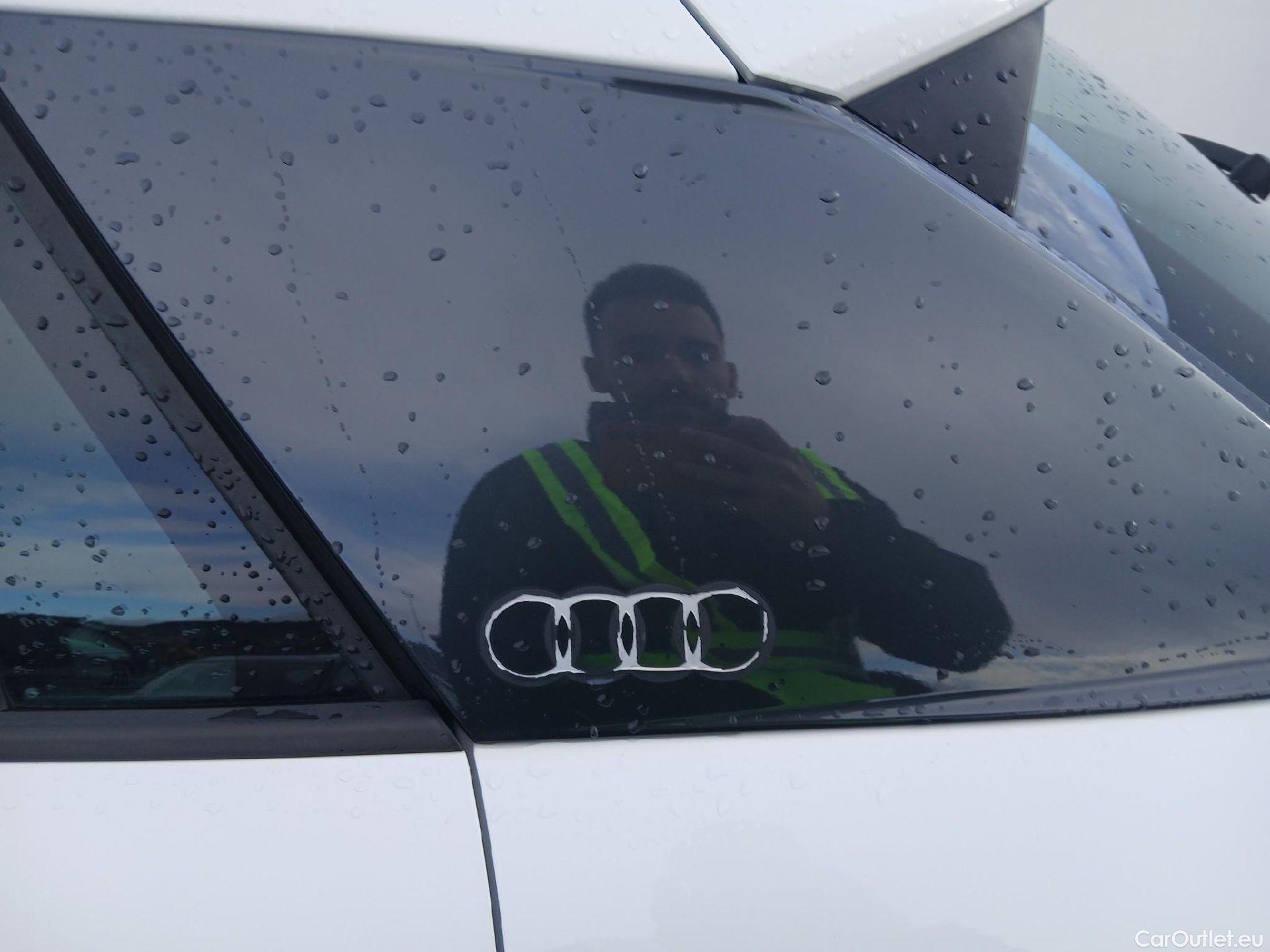  Audi  Q2 AUDI  / 2016 / 5P / todoterreno Design 30 TFSI 85kW (116CV) #12