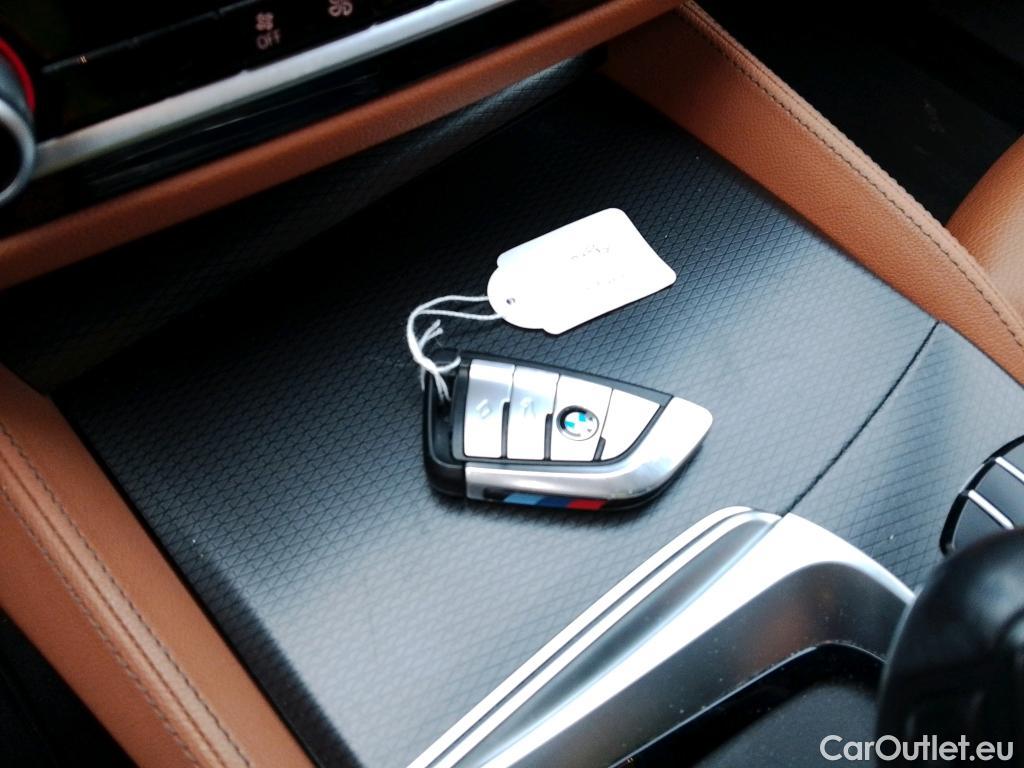  Bmw  Serie 5 BMW  / 2020 / 4P / sedán 530e #2