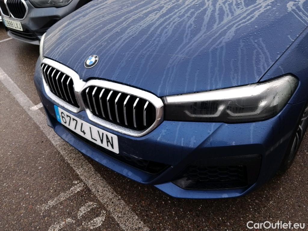  Bmw  Serie 5 BMW  / 2020 / 4P / sedán 530e #13