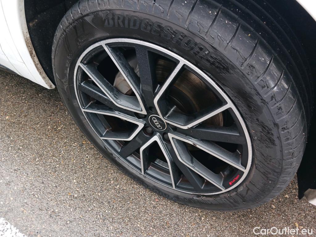  Land Rover  Discovery AUDI Q5 / 2020 / 5P / todoterreno Black Line 50 TFSI e quattro #4