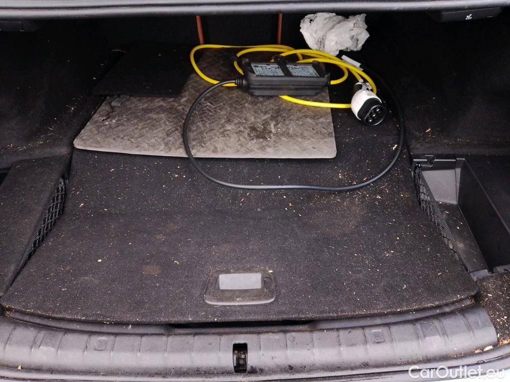  Bmw  Serie 5 BMW  / 2020 / 4P / sedán 530e #9