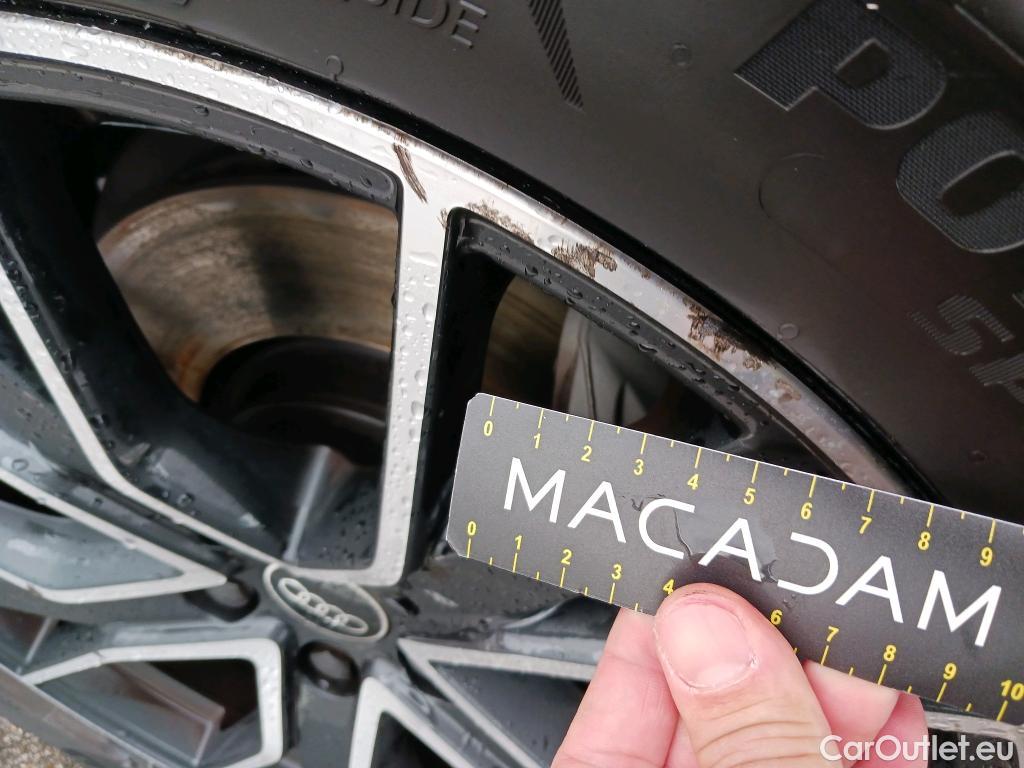  Land Rover  Discovery AUDI Q5 / 2020 / 5P / todoterreno Black Line 50 TFSI e quattro #2