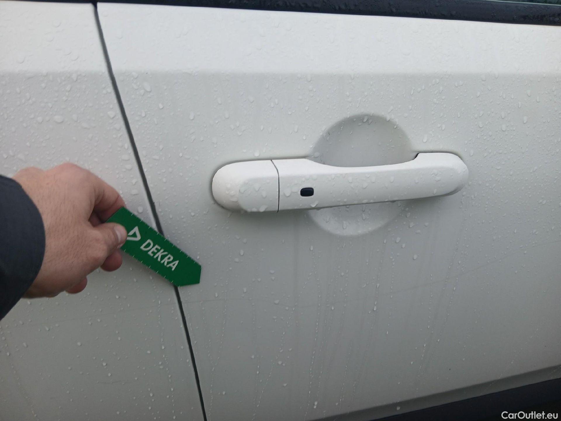  Jeep  Patriot JEEP Renegade / 2014 / 5P / todoterreno Limited 1.3 PHEV 140kW (190CV) AT AWD #29