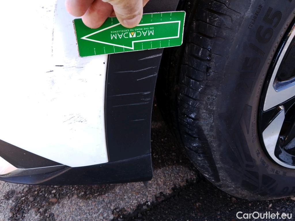  KIA  Sportage KIA  / 2022 / 5P / todoterreno 1.6 T-GDi HEV 171kW (230CV) Drive 4X2 #48