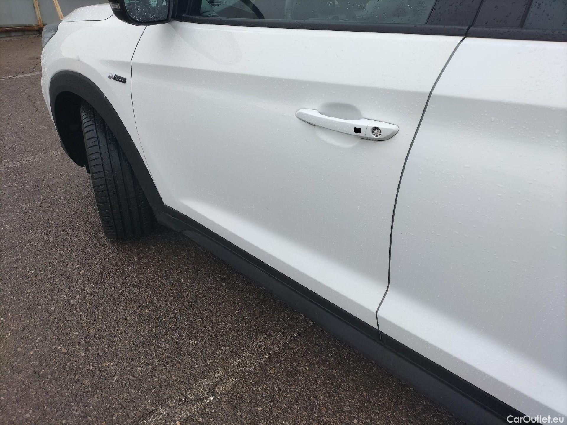  Hyundai  Tucson HYUNDAI  / 2018 / 5P / todoterreno 1.6 CRDI 100kW (136CV) 48V N-Line 4X2 #9