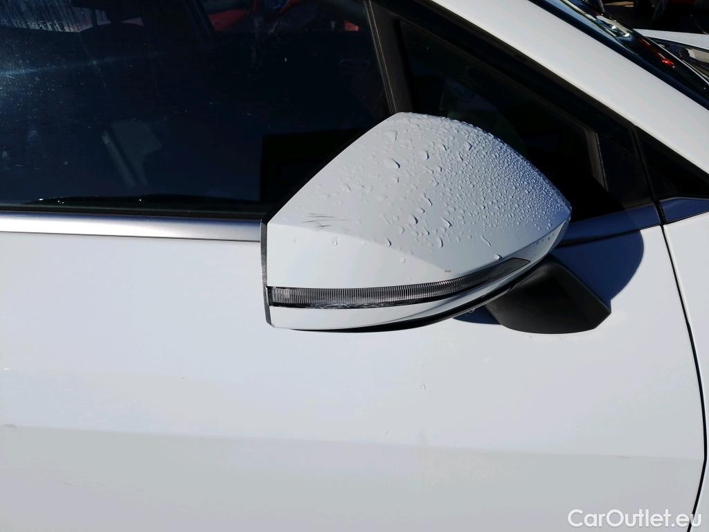  KIA  Sportage KIA  / 2022 / 5P / todoterreno 1.6 T-GDi HEV 171kW (230CV) Drive 4X2 #11