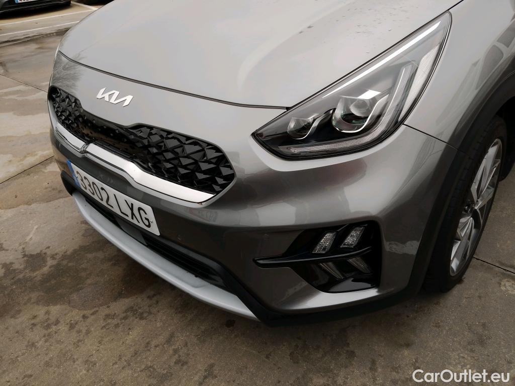  KIA  Niro KIA  / 2019 / 5P / crossover 1.6 GDi HEV 104kW (141CV) Emotion #3