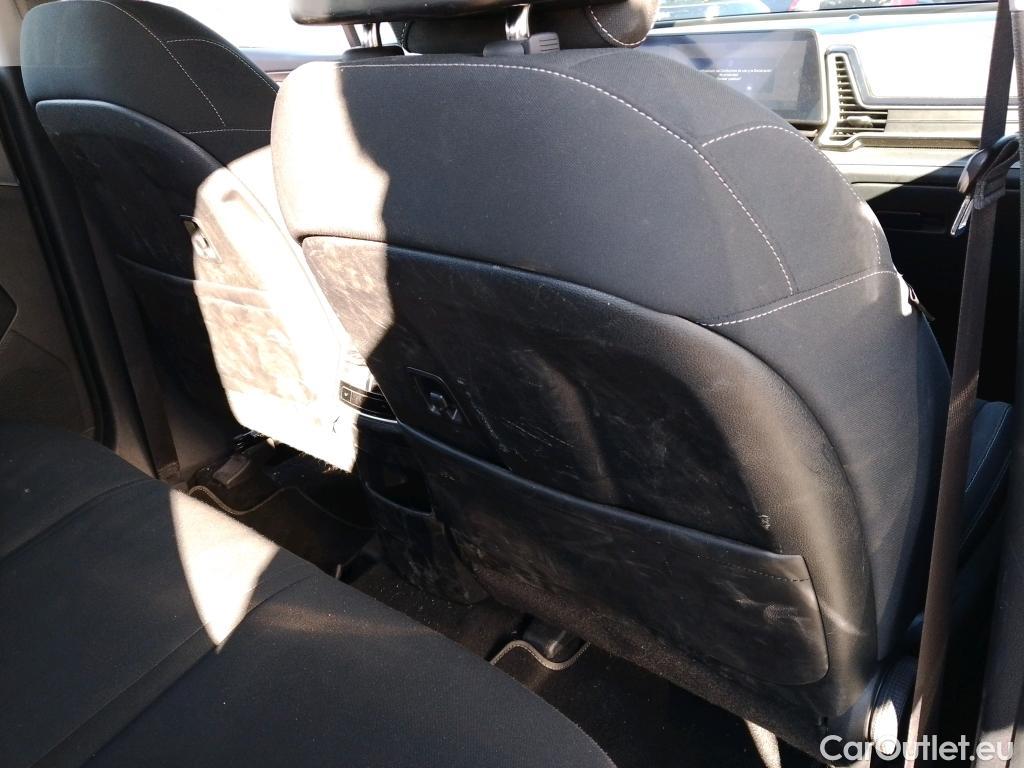  KIA  Sportage KIA  / 2022 / 5P / todoterreno 1.6 T-GDi HEV 171kW (230CV) Drive 4X2 #33