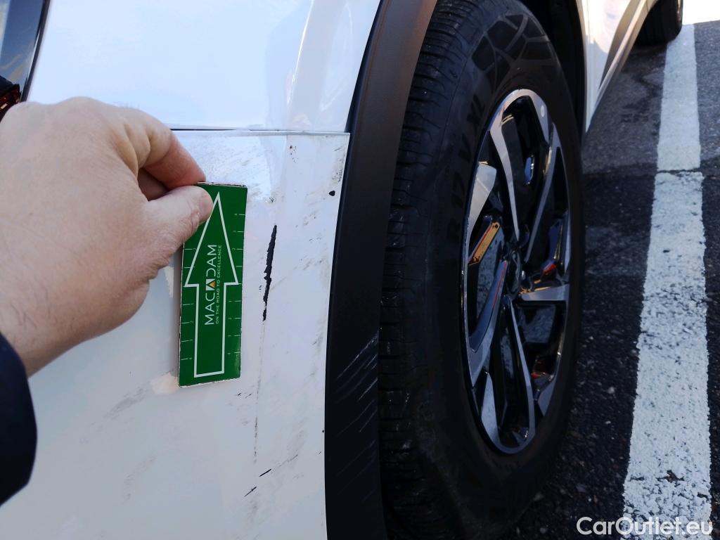  KIA  Sportage KIA  / 2022 / 5P / todoterreno 1.6 T-GDi HEV 171kW (230CV) Drive 4X2 #42