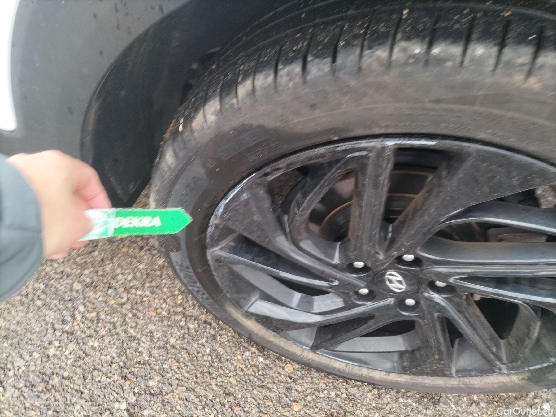  Hyundai  Tucson HYUNDAI  / 2018 / 5P / todoterreno 1.6 CRDI 100kW (136CV) 48V N-Line 4X2 #13