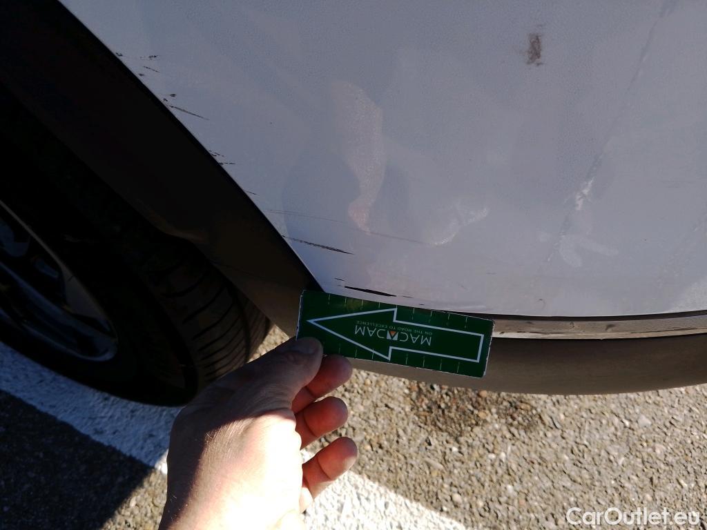  KIA  Sportage KIA  / 2022 / 5P / todoterreno 1.6 T-GDi HEV 171kW (230CV) Drive 4X2 #40