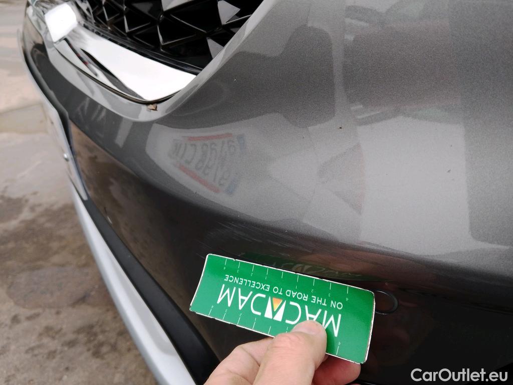  KIA  Niro KIA  / 2019 / 5P / crossover 1.6 GDi HEV 104kW (141CV) Emotion #4