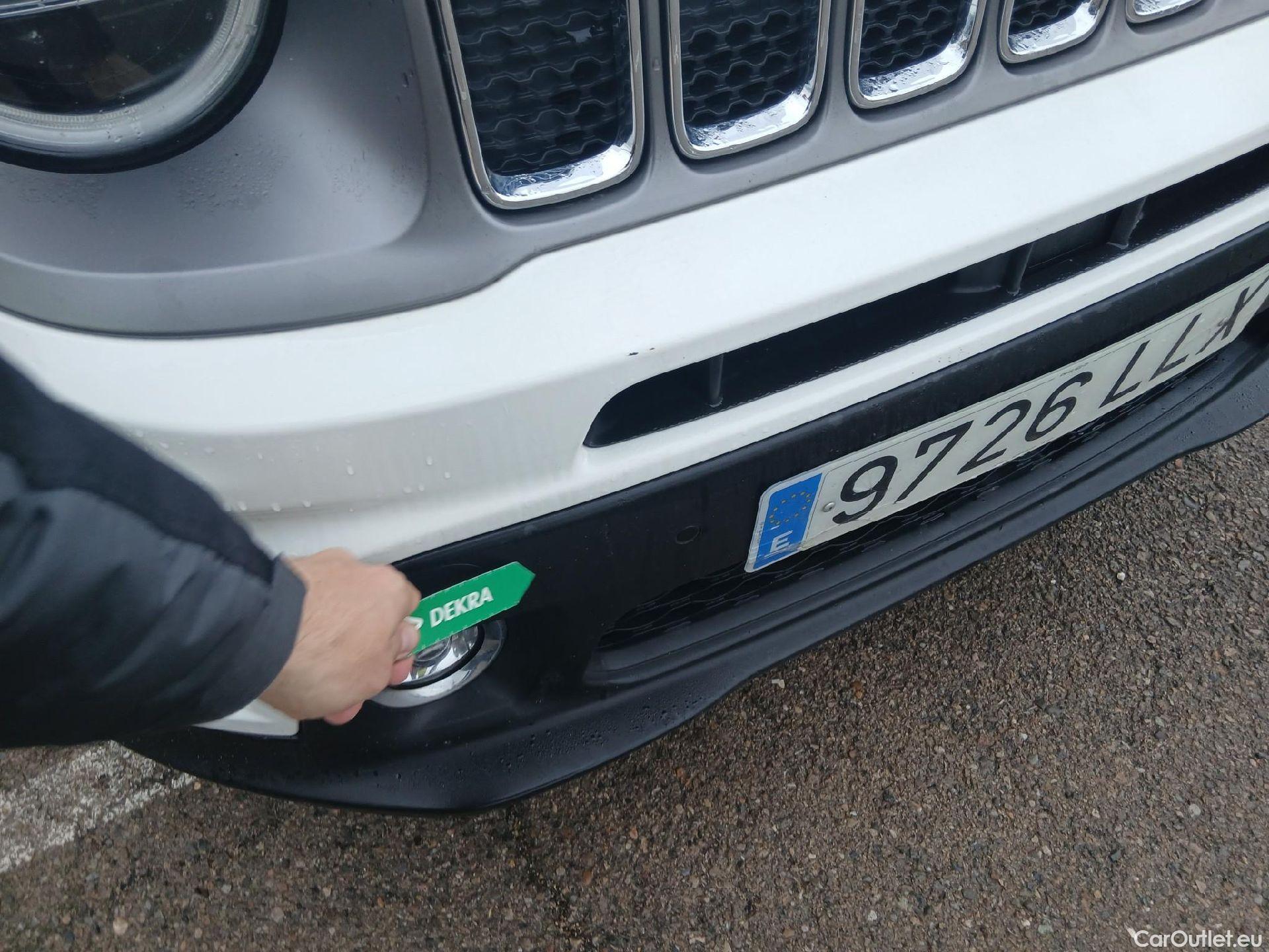  Jeep  Patriot JEEP Renegade / 2014 / 5P / todoterreno Limited 1.3 PHEV 140kW (190CV) AT AWD #4