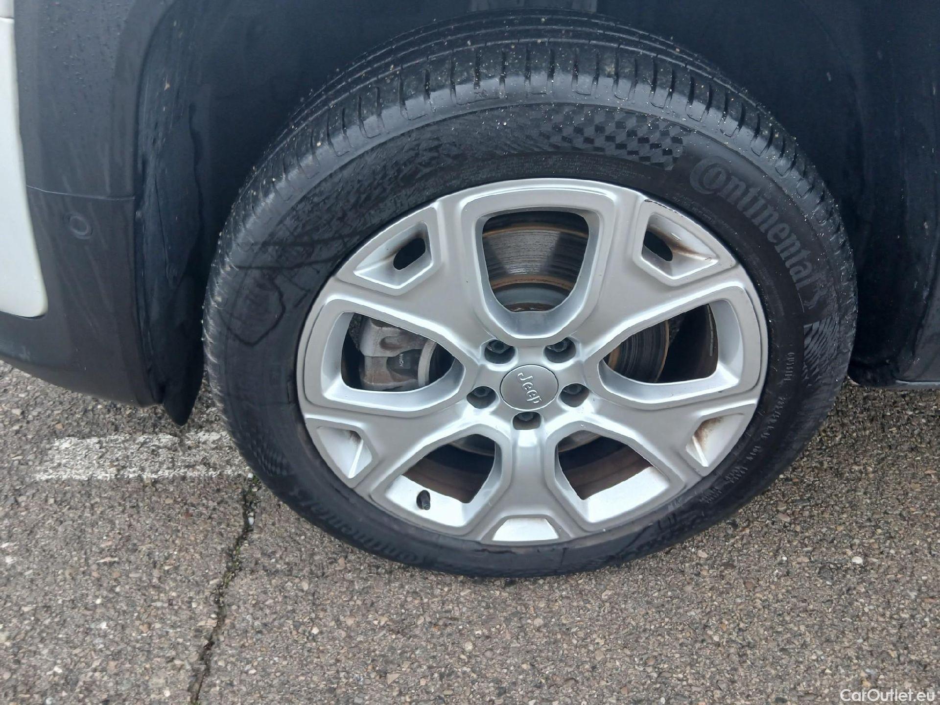  Jeep  Patriot JEEP Renegade / 2014 / 5P / todoterreno Limited 1.3 PHEV 140kW (190CV) AT AWD #38