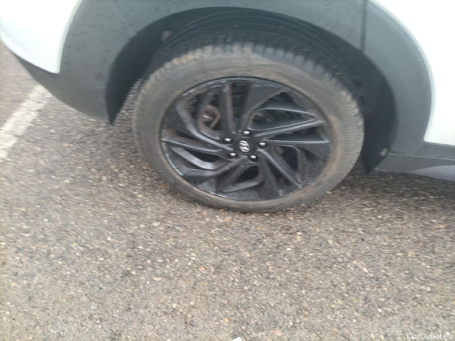  Hyundai  Tucson HYUNDAI  / 2018 / 5P / todoterreno 1.6 CRDI 100kW (136CV) 48V N-Line 4X2 #21